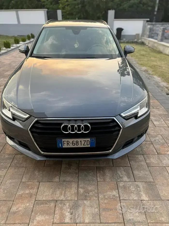 Usata Audi A4 190 CV (139 kW) 2018 Grigio Station wagon
