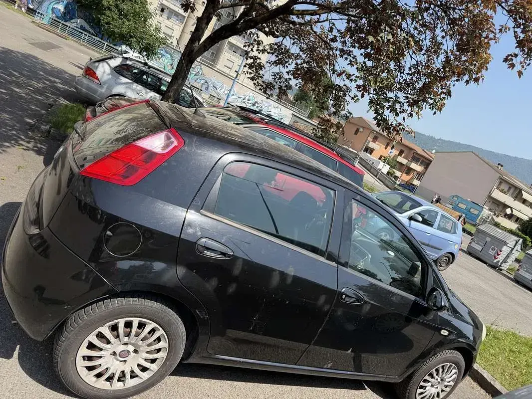 Usata Fiat Grande Punto Dynamic 77 CV (56 kW) 2009 Utilitaria