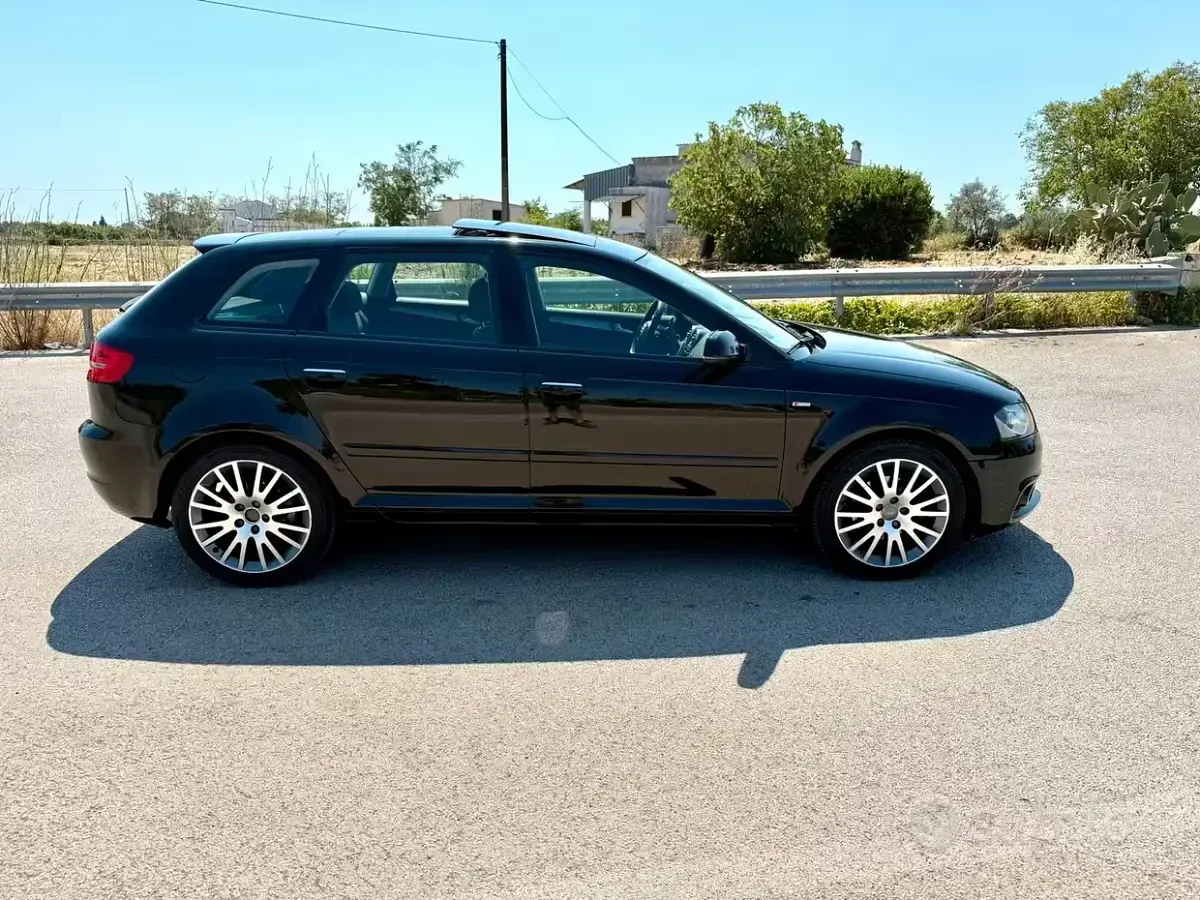 Usata Audi A3 S-Line 105 CV (77 kW) 2012 Nero Utilitaria