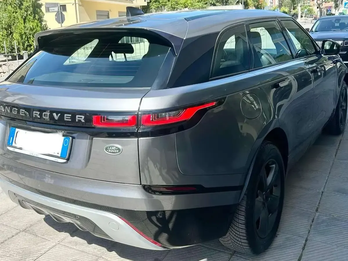 Usata Land Rover Range Rover Velar R-Dynamic 300 CV (220 kW) 2022 Grigio SUV