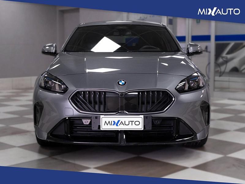 Usado BMW 118 M Sport 150 CV (110 kW) 2025 Gris Utilitario