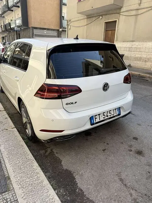 Usata VW Golf VII R-line 150 CV (110 kW) 2019 Berlina