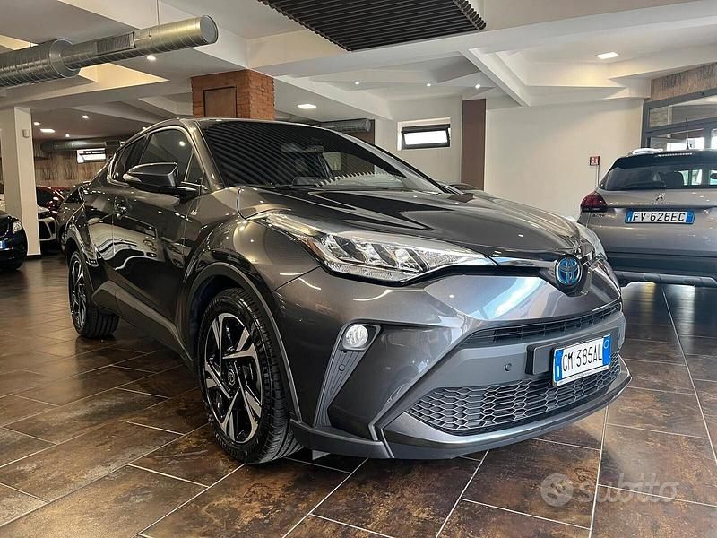 Usata Toyota C-HR Trend 98 CV (72 kW) 2022 Grigio SUV