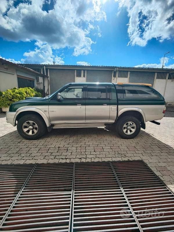 Usata Mitsubishi L200 115 CV (84 kW) 2005 Pick-up