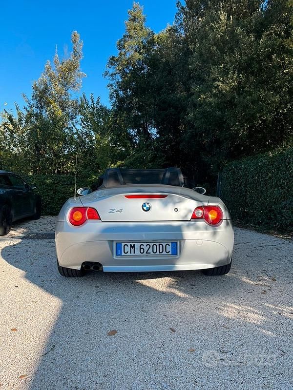 Usata BMW Z4 192 CV (141 kW) 2004 Grigio Cabrio