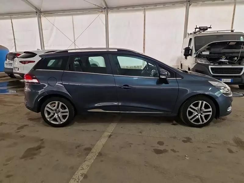 Usata Renault Clio GrandTour Zen 74 CV (54 kW) 2018 Station wagon