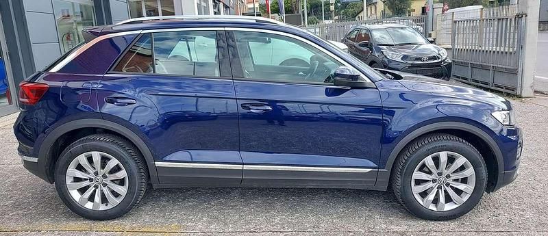Usata VW T-Roc Advance 116 CV (85 kW) 2019 Atlantic blue met. SUV