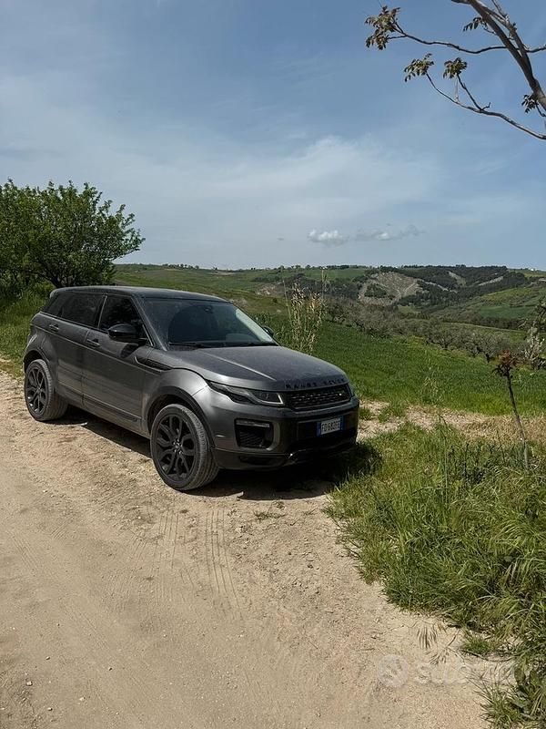 Usata Land Rover Range Rover evoque SE 2016 Grigio SUV