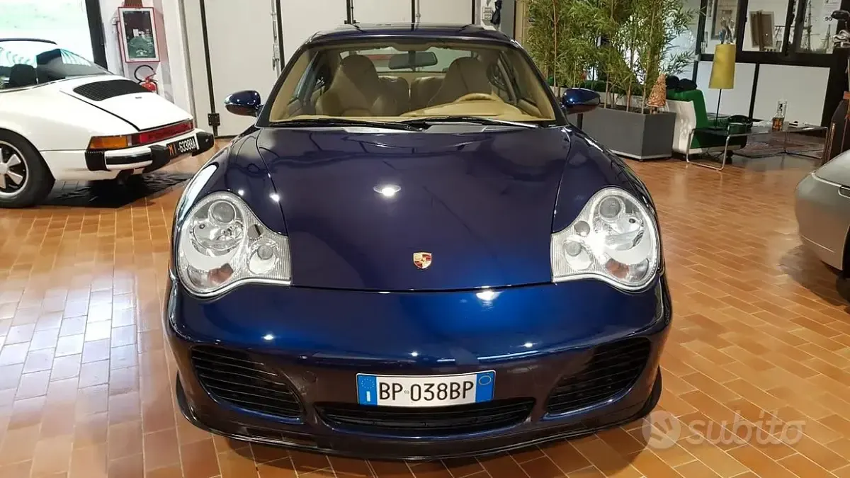 Usata Porsche 996 Turbo 420 CV (308 kW) 2000 Blu Coupé