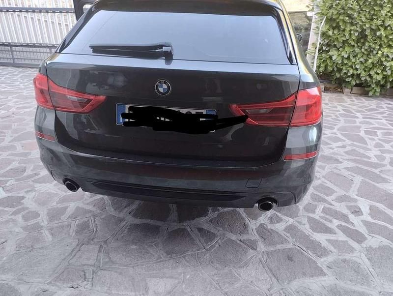 Usata BMW 520 Sport Line 190 CV (139 kW) 2018 Grigio Station wagon