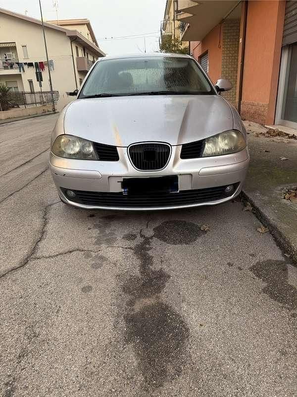 Usata Seat Ibiza Reference 75 CV (55 kW) 2003 Berlina