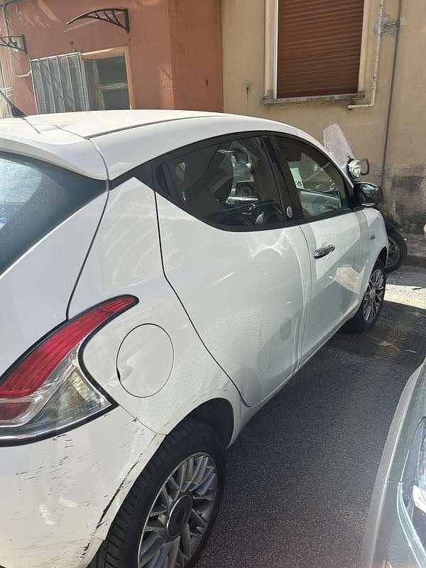 Usata Lancia Ypsilon S 86 CV (63 kW) 2013 Utilitaria
