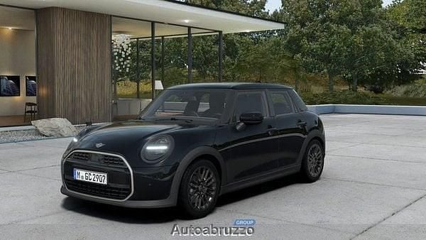 Nuova 2025 Mini Cooper Favoured Due volumi | 31.454 € (Buon prezzo) - Immagine 1/4