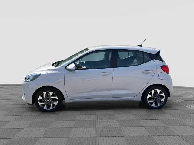Usata Hyundai i10 62 CV (45 kW) 2025 Grigio Utilitaria