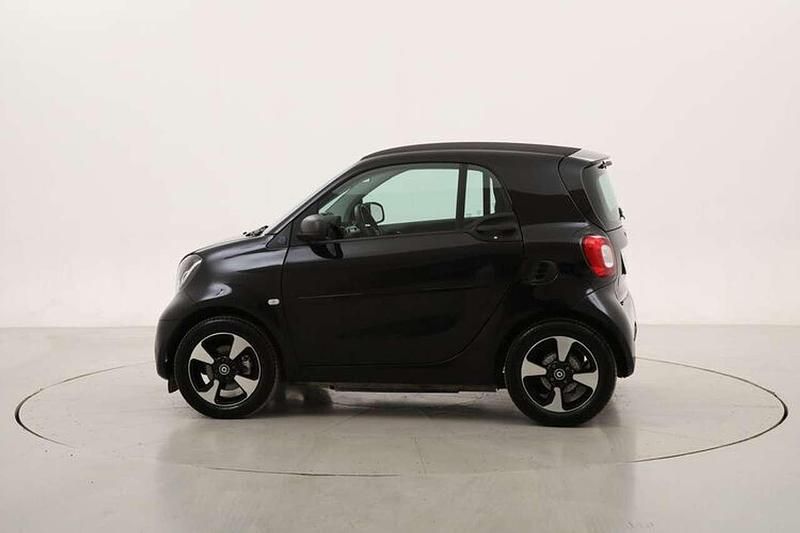 Usata Smart ForTwo Coupé Passion 41 kW (56 CV) 2022 Nero Utilitaria