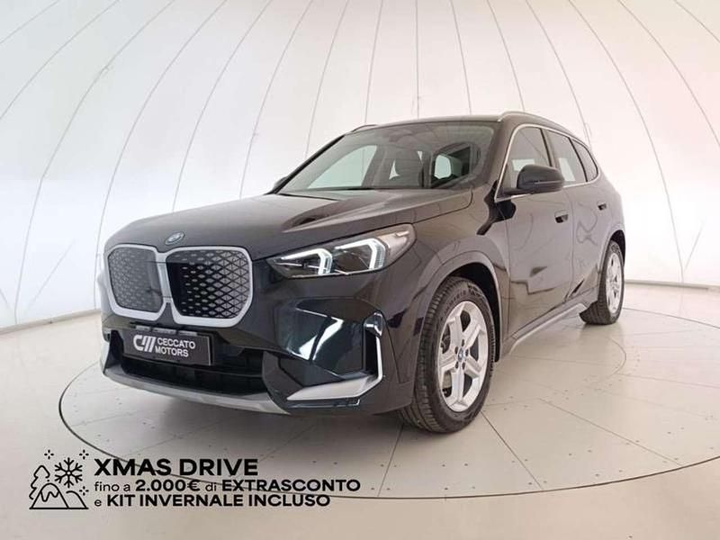 Black pastello Nuova 2025 BMW iX1 xLine SUV | 39.900 € (Buon prezzo) - Immagine 1/4