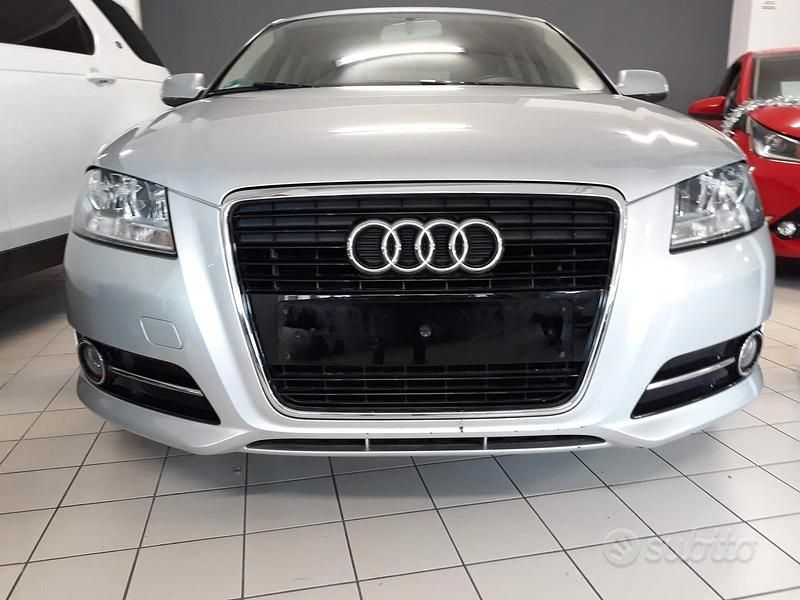 Usata Audi A3 Attraction 105 CV (77 kW) 2012 Grigio Utilitaria