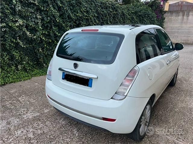 Usata Lancia Ypsilon 69 CV (50 kW) 2011 Utilitaria