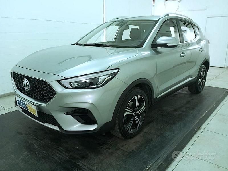 Usata MG ZS Luxury 106 CV (77 kW) 2024 Grigio SUV