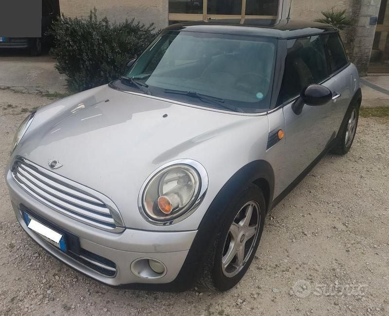 Usata Mini Cooper D 109 CV (80 kW) 2008 Grigio Utilitaria