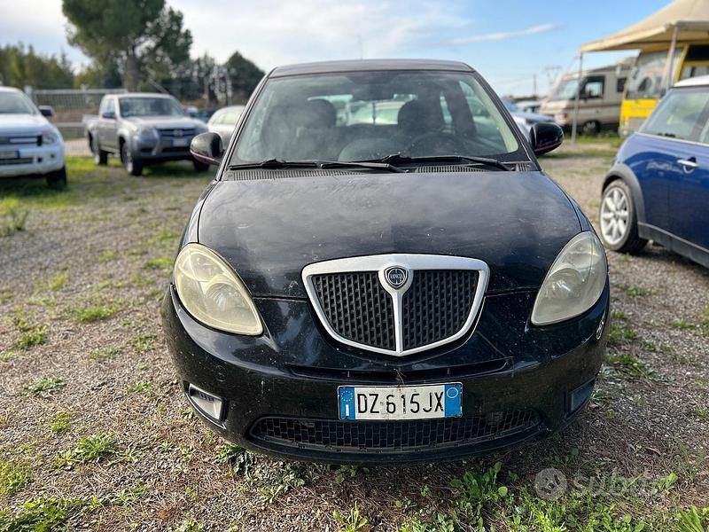 Usata Lancia Ypsilon 77 CV (56 kW) 2009 Marrone Utilitaria