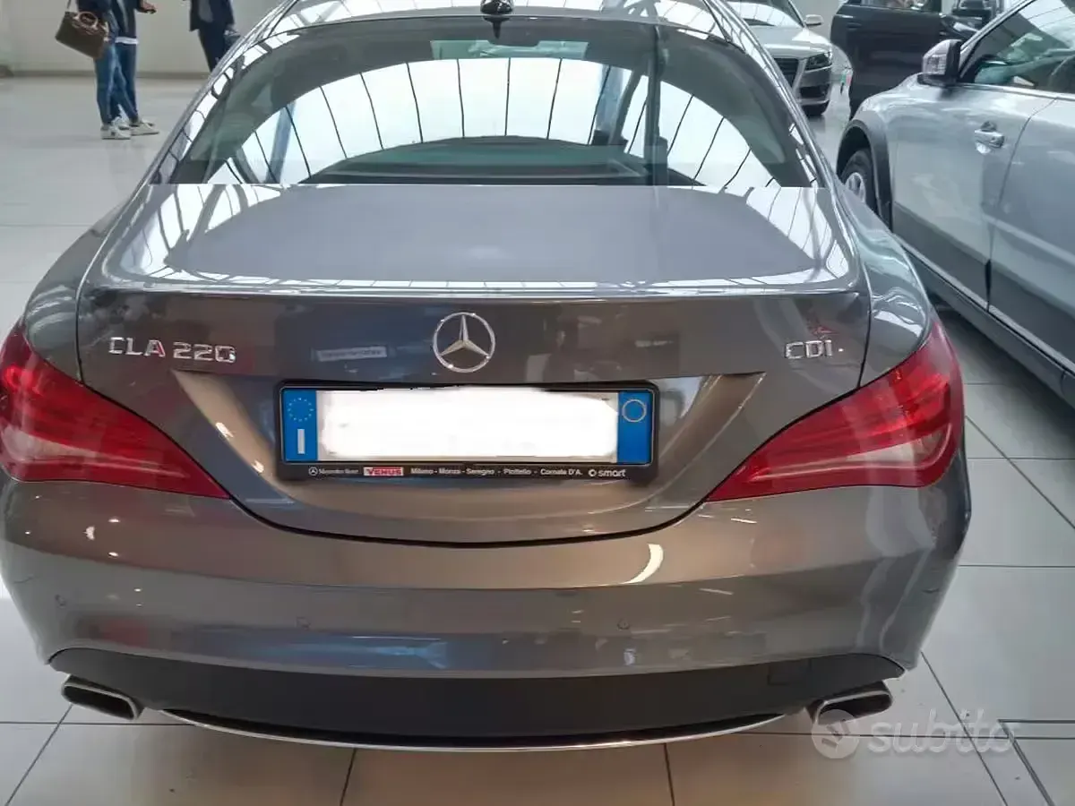 Usata Mercedes CLA220 177 CV (130 kW) 2014 Grigio Coupé