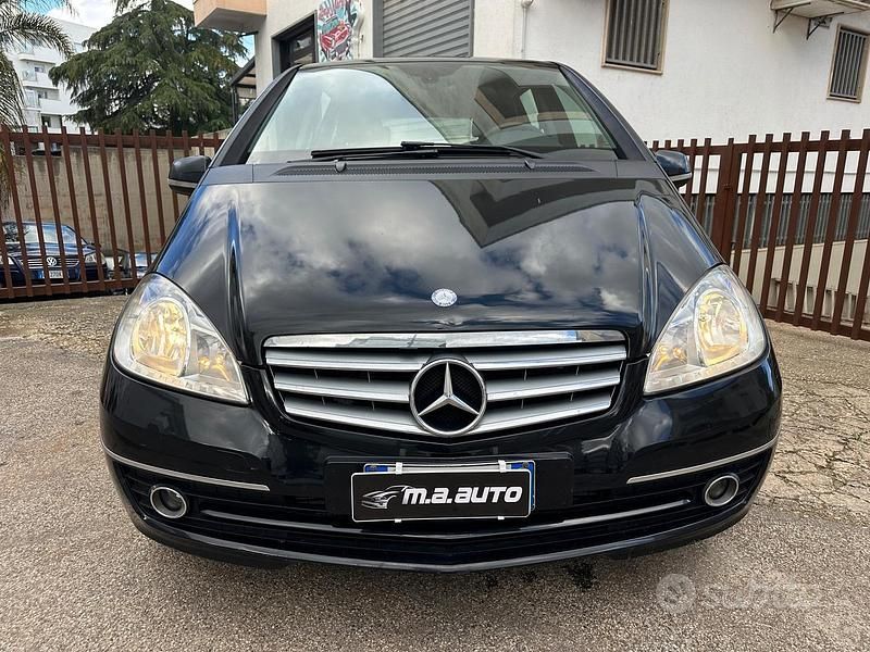 Usata Mercedes A180 Executive 109 CV (80 kW) 2010 Nero Berlina