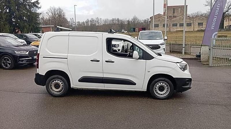 Usata Opel Combo Edition 102 CV (75 kW) 2020 Bianco Monovolume