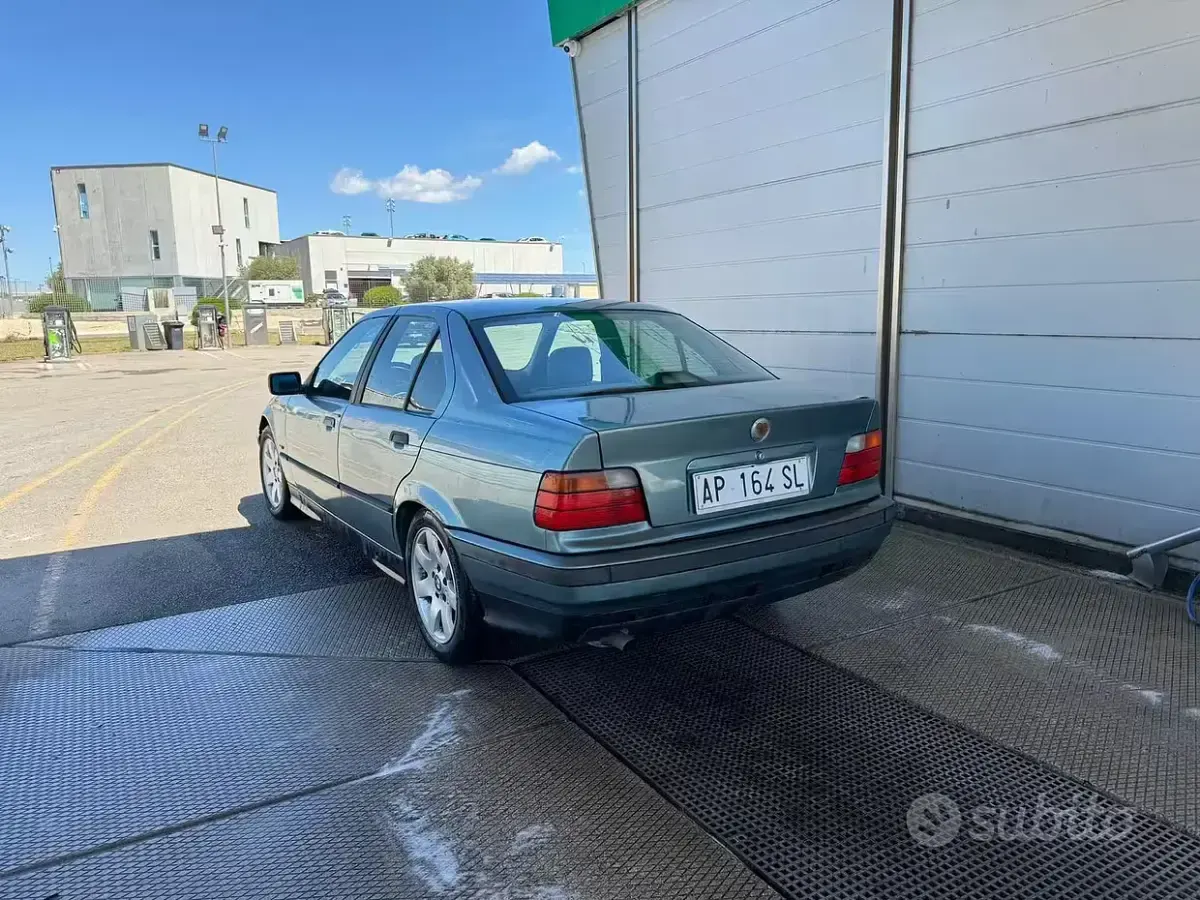 Usata BMW 316 M Sport 102 CV (75 kW) 1997 Berlina