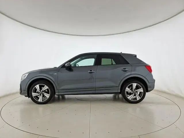 Usata Audi Q2 S-Line 116 CV (85 kW) 2025 Grigio daytona perlato SUV