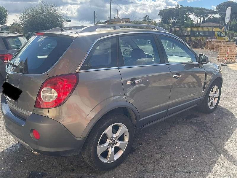 Usata Opel Antara Cosmo 150 CV (110 kW) 2007 Marrone SUV