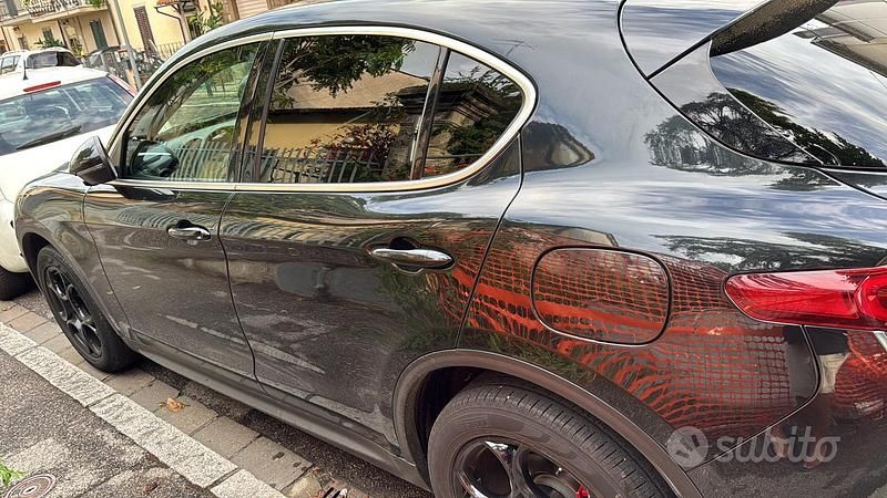 Usata Alfa Romeo Stelvio 210 CV (154 kW) 2017 Nero SUV