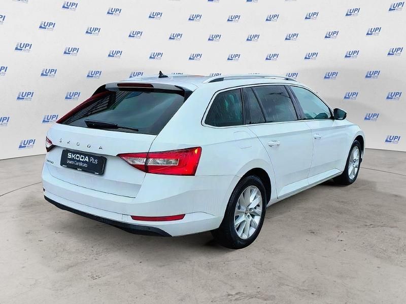 Nuova Skoda Superb Executive 150 CV (110 kW) 2026 Bianco Station wagon