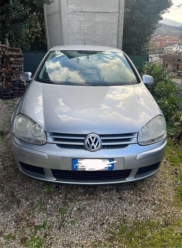 Usata VW Golf IV 101 CV (74 kW) 2002 Berlina