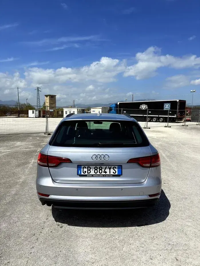 Usata Audi A4 150 CV (110 kW) 2018 Grigio Station wagon