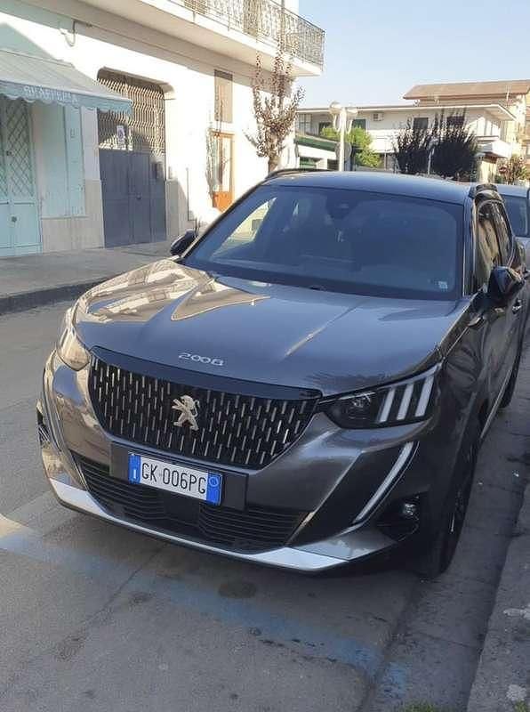 Usata Peugeot 2008 GT 131 CV (96 kW) 2022 SUV