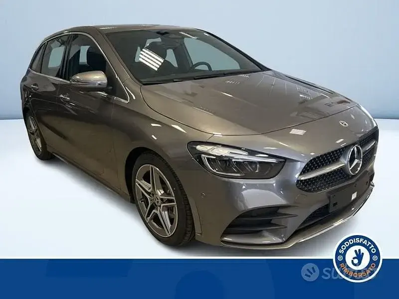 Uusi Mercedes B180 Advanced Plus 116 HP (85 kW) 2025 Harmaa Tila-auto