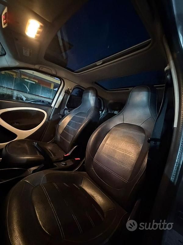 Usata Smart ForFour 71 CV (52 kW) 2016 Bianco Utilitaria