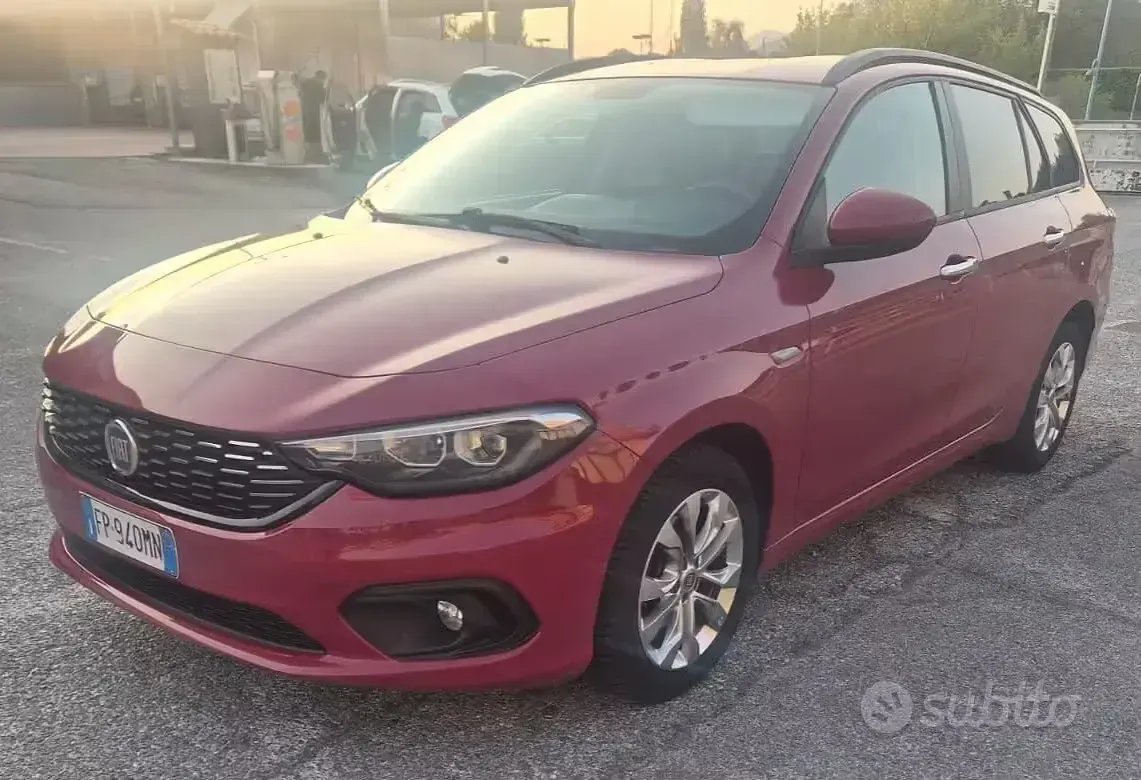Usata Fiat Tipo Lounge 95 CV (69 kW) 2018 Station wagon