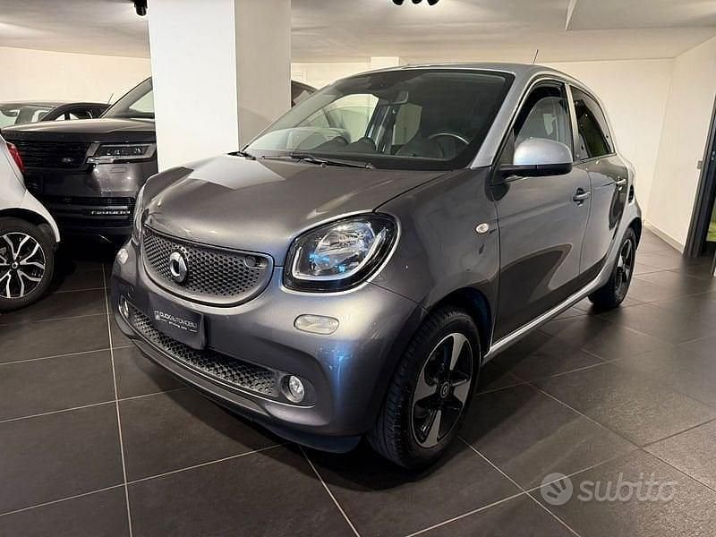 Usata Smart ForFour Prime 71 CV (52 kW) 2017 Grigio Utilitaria
