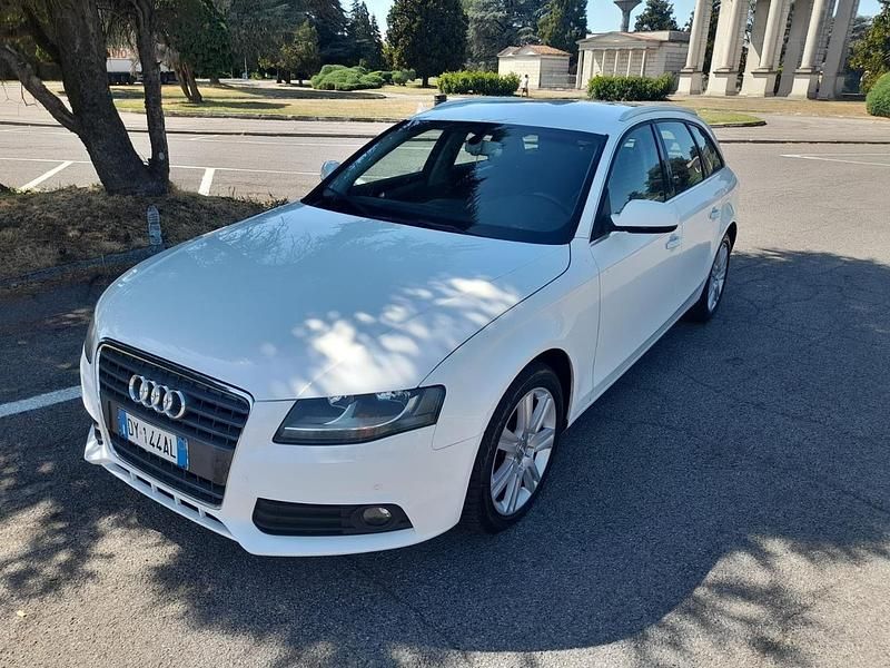 Bianco Usata 2009 Audi A4 Ambiente Station wagon | 9000 € (Cara) - Immagine 1/4