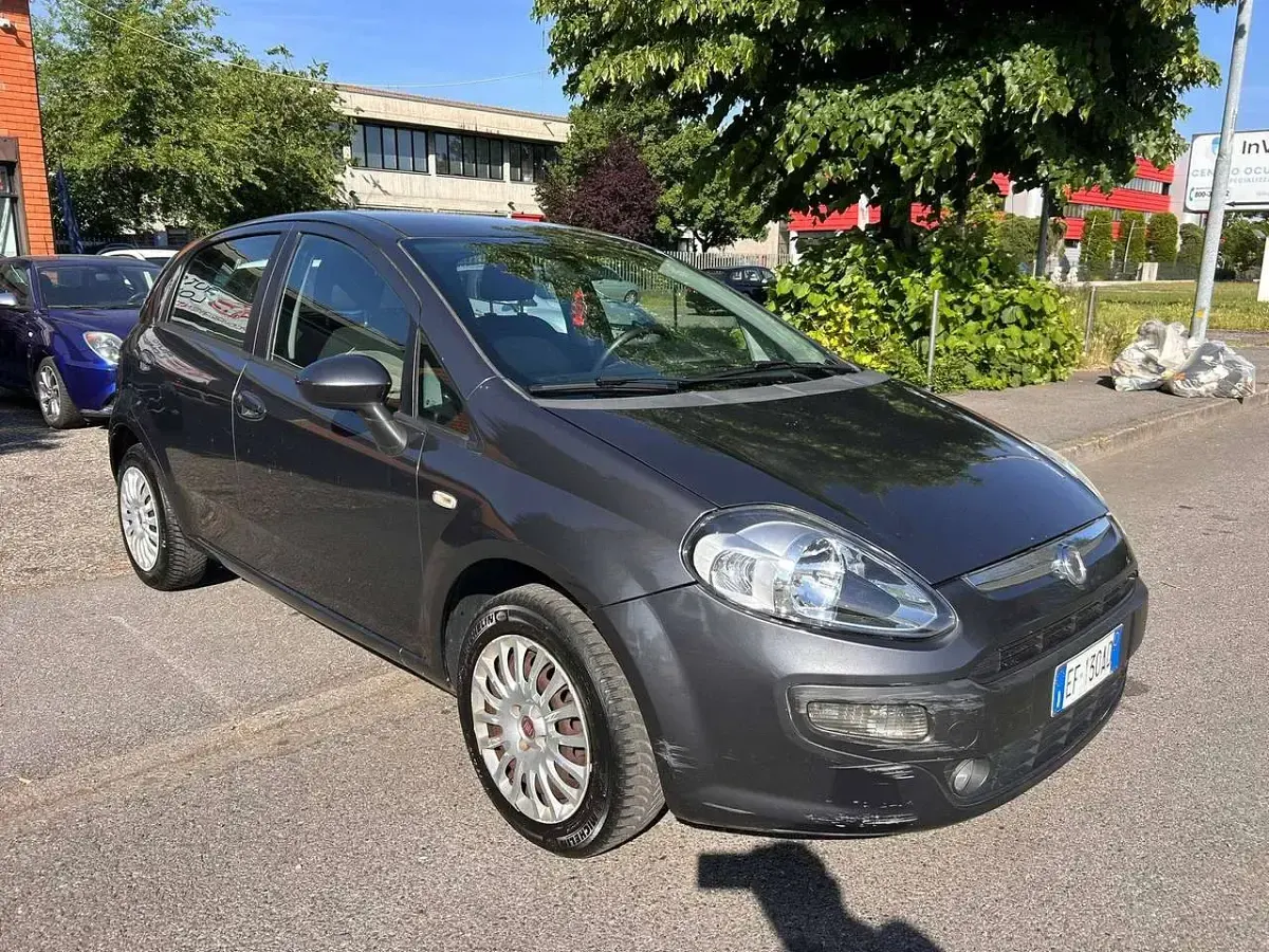 Usata Fiat Punto Evo Dynamic 65 CV (47 kW) 2010 Grigio Utilitaria