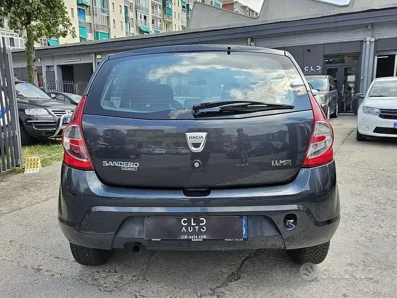 Usata Dacia Sandero Lauréate 75 CV (55 kW) 2009 Other Berlina