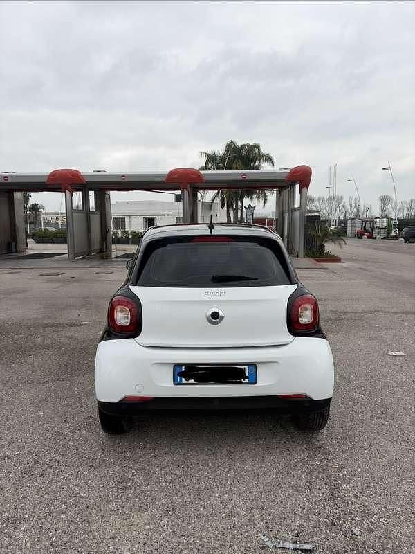 Usata Smart ForFour Passion 71 CV (52 kW) 2016 Utilitaria