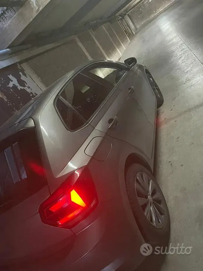 Usata VW Polo 95 CV (69 kW) 2018 Grigio Utilitaria