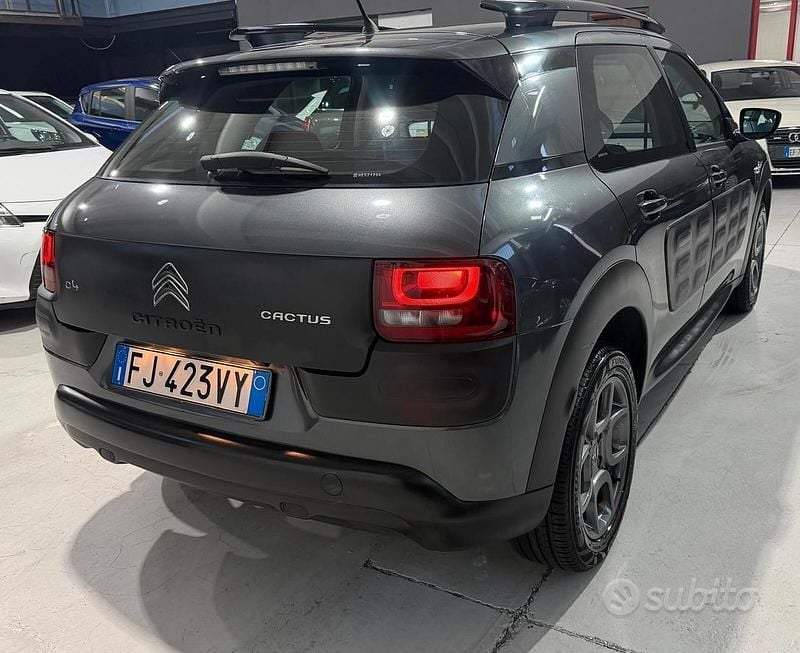 Usata Citroën C4 99 CV (72 kW) 2017 Grigio SUV