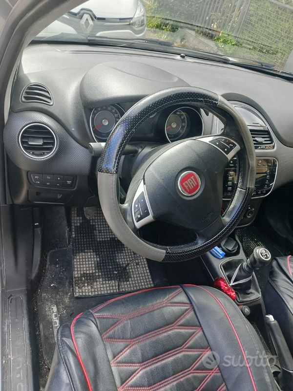 Usata Fiat Punto Evo 65 CV (47 kW) 2011 Grigio Utilitaria