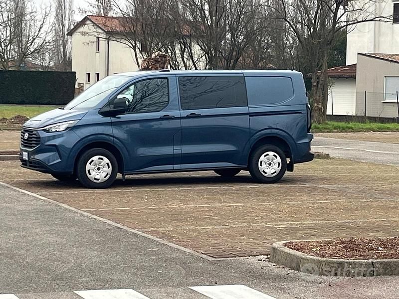 Usata Ford Transit Custom 105 CV (77 kW) 2025