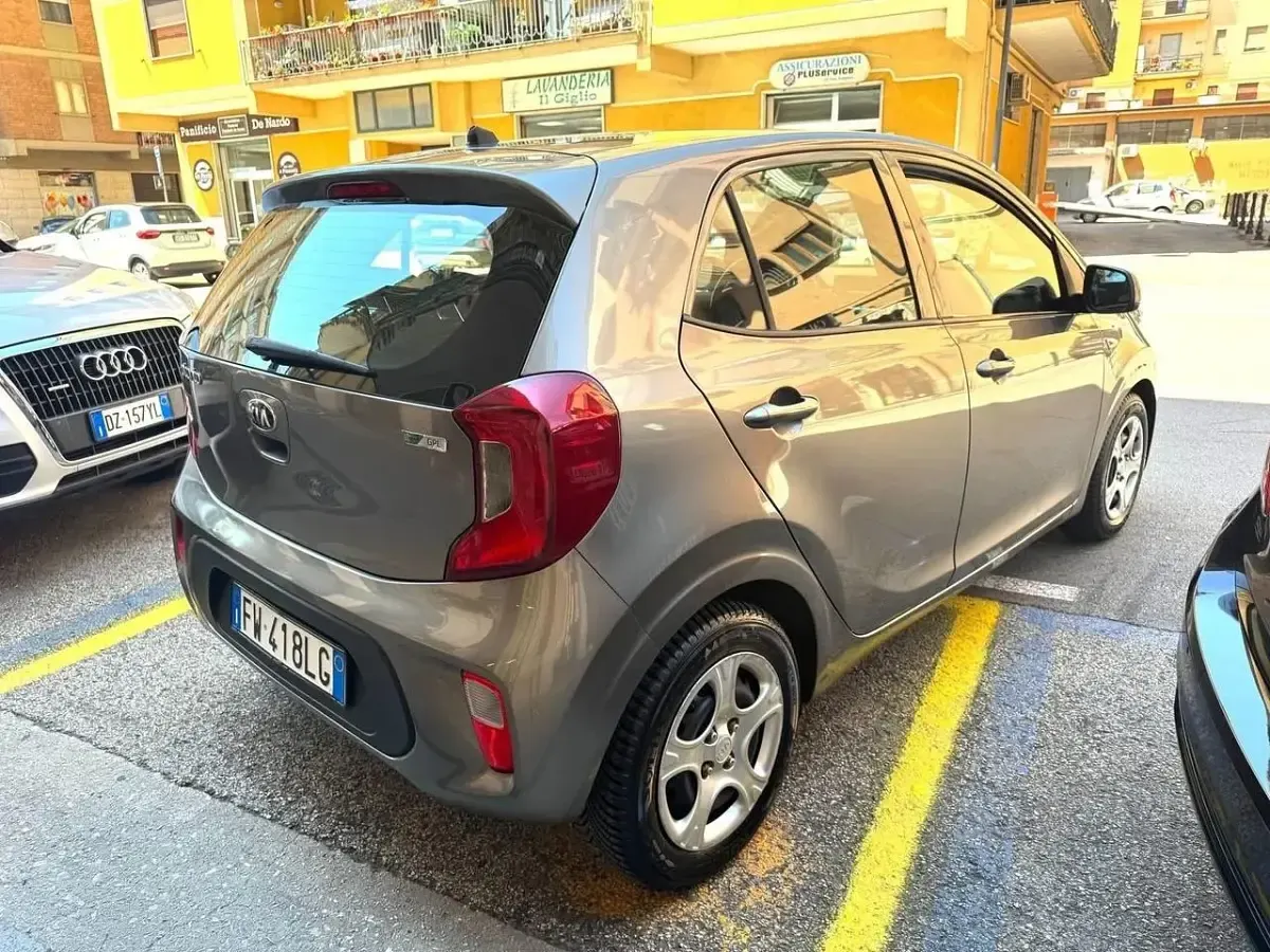 Usata Kia Picanto 65 CV (47 kW) 2019 Marrone Utilitaria