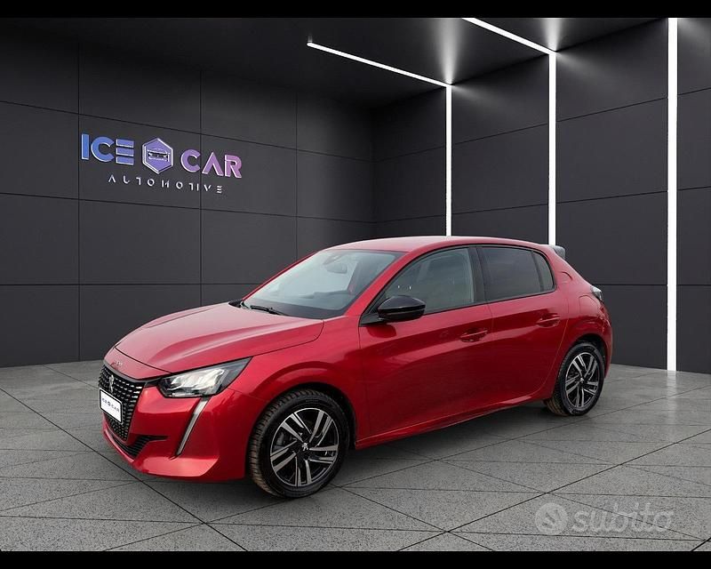 Usata Peugeot 208 Allure 101 CV (74 kW) 2022 Rosso Utilitaria